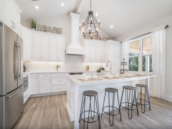 Charming Anna Maria Vacation Home One Block from Pine Avenue