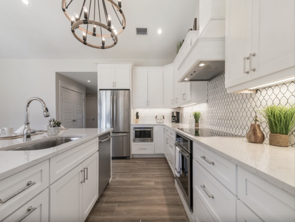 Charming Anna Maria Vacation Home One Block from Pine Avenue