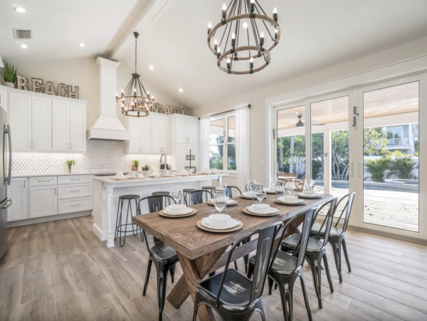 Charming Anna Maria Vacation Home One Block from Pine Avenue
