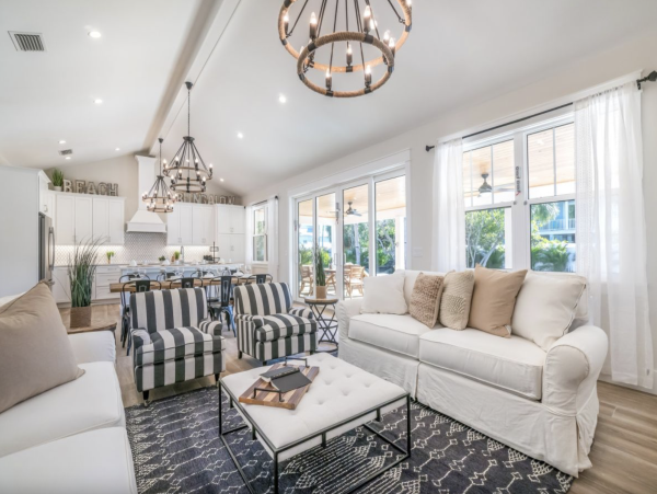 Charming Anna Maria Vacation Home One Block from Pine Avenue