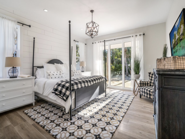 Charming Anna Maria Vacation Home One Block from Pine Avenue