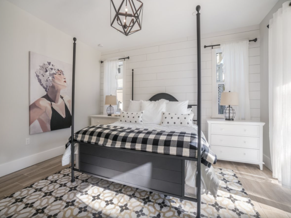 Charming Anna Maria Vacation Home One Block from Pine Avenue