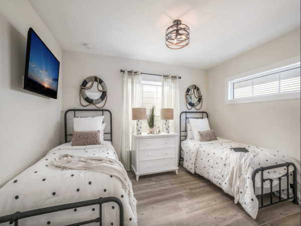 Charming Anna Maria Vacation Home One Block from Pine Avenue