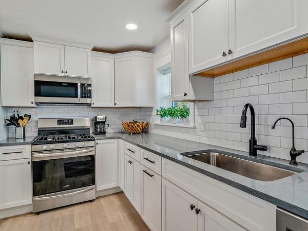 Holmes Beach 3 Bedroom Vacation Home Sleeps 8 With Pool
