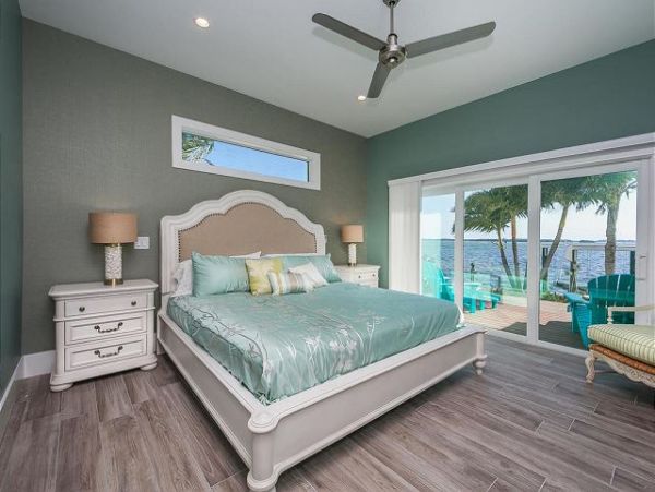 Bradenton Beach 4 Bedroom 3.5 Bathrooms Pool Home Bay Views