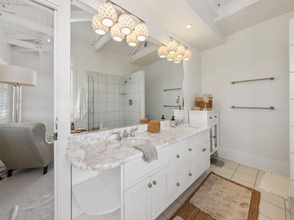 Anna Maria Island Luxury Vacation Rental Home - Florida Gulf Coast Beachfront Rental