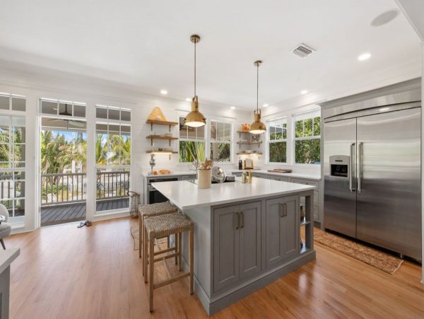 Anna Maria Island Luxury Vacation Rental Home - Florida Gulf Coast Beachfront Rental