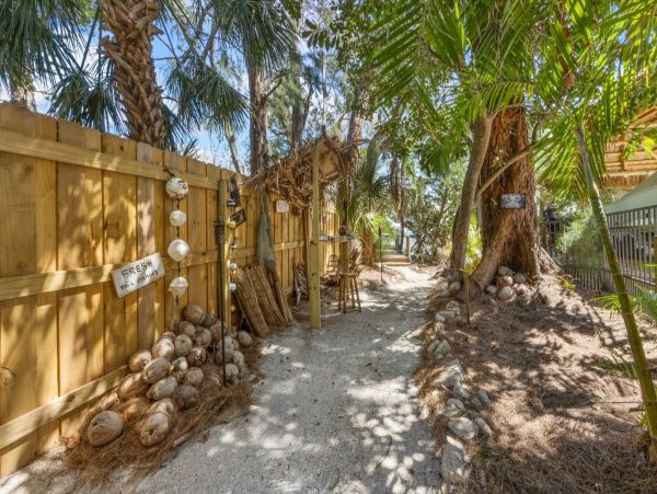 Anna Maria Island Luxury Vacation Rental Home - Florida Gulf Coast Beachfront Rental