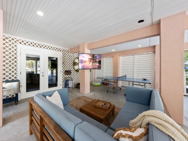 Anna Maria Island Luxury Vacation Rental Home - Florida Gulf Coast Beachfront Rental