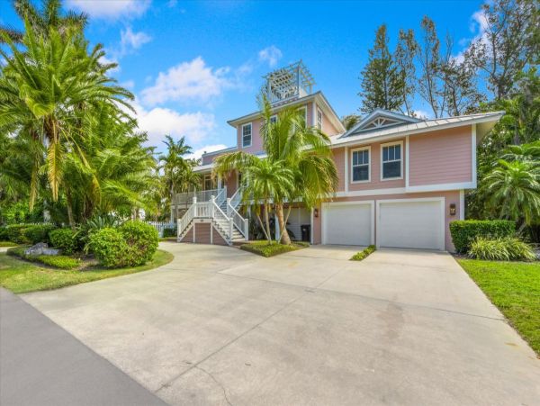 Anna Maria Island Luxury Vacation Rental Home - Florida Gulf Coast Beachfront Rental