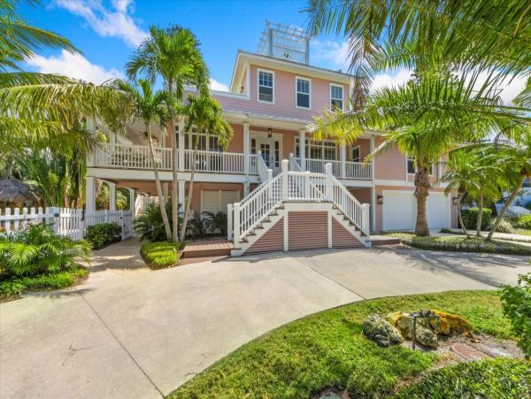 Anna Maria Island Luxury Vacation Rental Home - Florida Gulf Coast Beachfront Rental