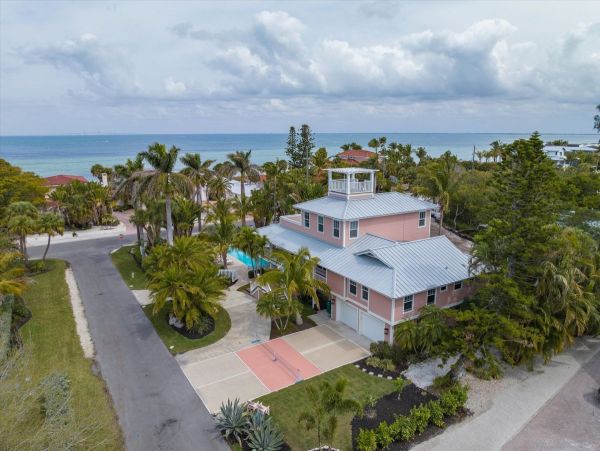 Anna Maria Island Luxury Vacation Rental Home - Florida Gulf Coast Beachfront Rental