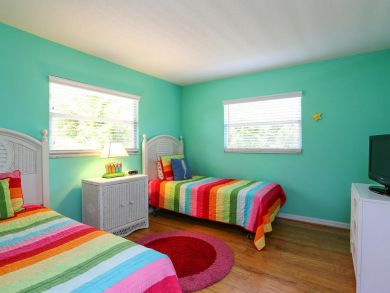 Duplex Steps to the Sand From this Anna Maria Accommodation