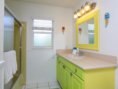 Duplex Steps to the Sand From this Anna Maria Accommodation