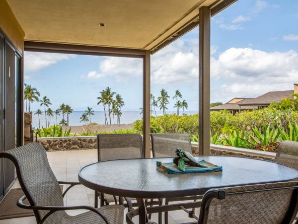 Two Bedroom Ocean View Vacation Condo in Wailea