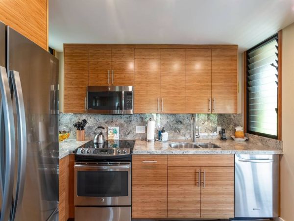 Two Bedroom Ocean View Vacation Condo in Wailea