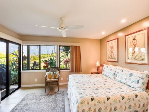 Two Bedroom Ocean View Vacation Condo in Wailea