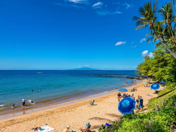 Two Bedroom Ocean View Vacation Condo in Wailea