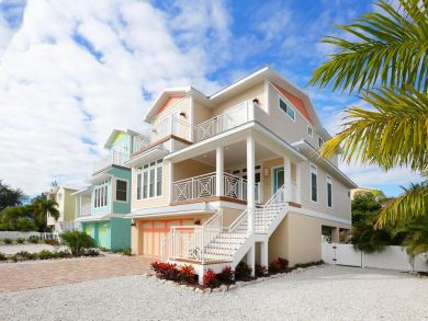 Homes Beach Vacation Rental Home Pool & Bar