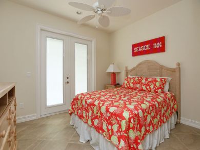 Homes Beach Vacation Rental Home Pool & Bar