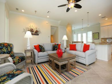 Homes Beach Vacation Rental Home Pool & Bar