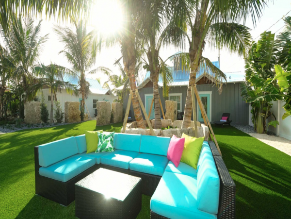 Bright & Beachy 2-Bedroom Villa - Steps from the Beach on Anna Maria Island