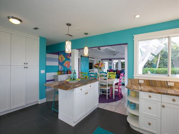 Beach Front House with Private Pool & 3 Bedrooms