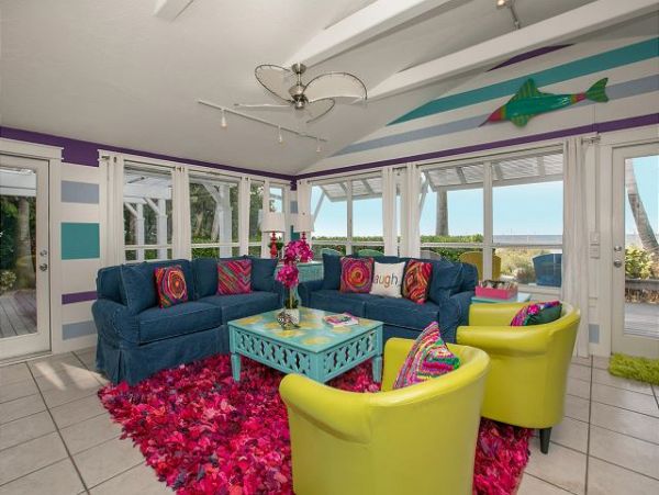 Beach Front House with Private Pool & 3 Bedrooms