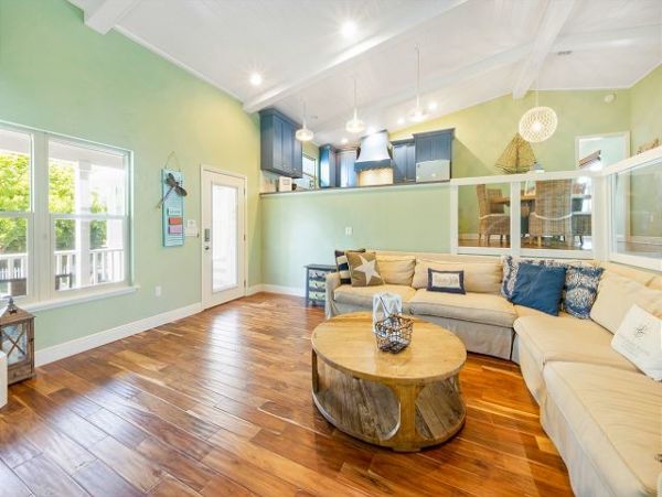 Anna Maria Home with 2 Bedrooms & Guest House with 1 Bedroom