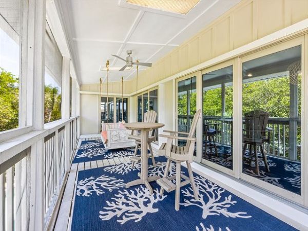 Anna Maria Home with 2 Bedrooms & Guest House with 1 Bedroom