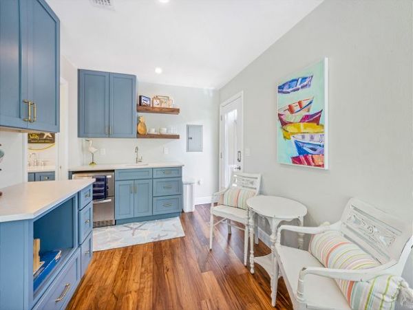 Anna Maria Home with 2 Bedrooms & Guest House with 1 Bedroom