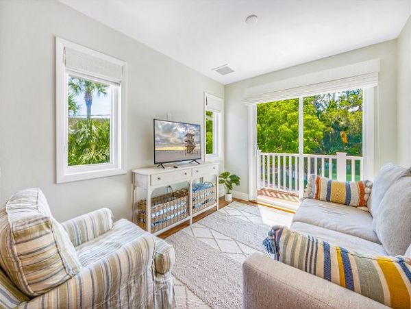 Anna Maria Home with 2 Bedrooms & Guest House with 1 Bedroom