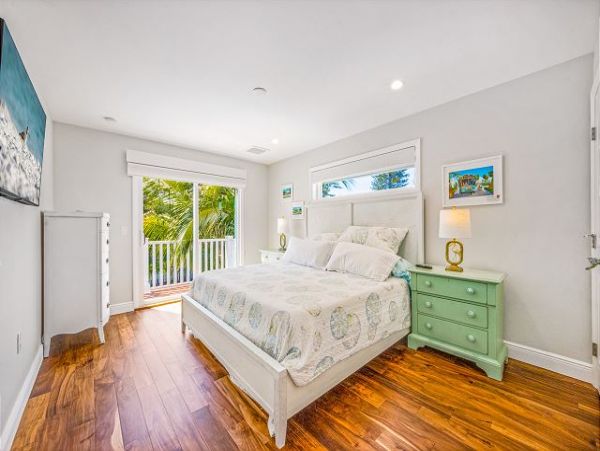 Anna Maria Home with 2 Bedrooms & Guest House with 1 Bedroom