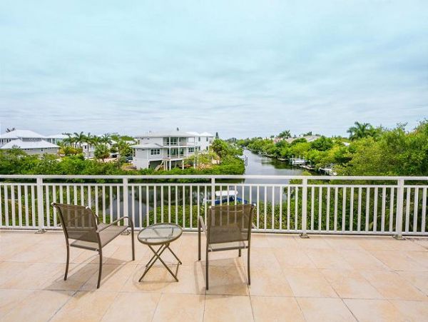Anna Maria Bay Front Vacation Home With Pool 8 Guests