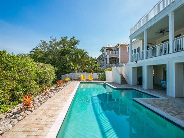 Anna Maria Bay Front Vacation Home With Pool 8 Guests