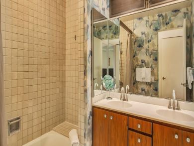 Two Bedroom Ocean View Rental Condo in Wailea