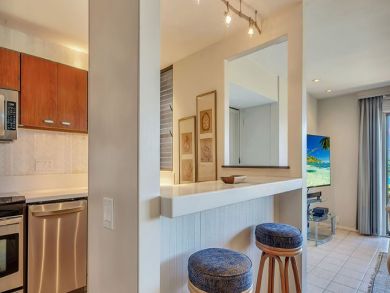 Two Bedroom Ocean View Rental Condo in Wailea
