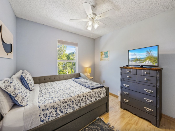 Three Bedroom Lovely Pool Town Home