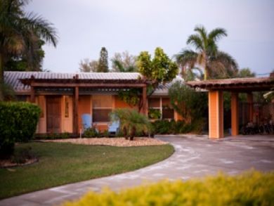 This Vacation Cottage 3 Min Walk to Our World Class Beaches