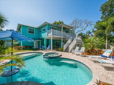 Anna Maria Four Bedrooms Home, Pool & Walk to Beach