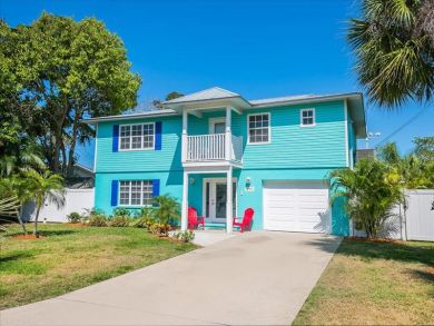 Anna Maria Four Bedrooms Home, Pool & Walk to Beach