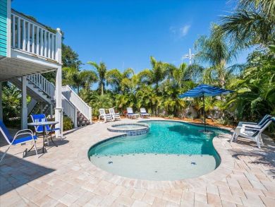 Anna Maria Four Bedrooms Home, Pool & Walk to Beach