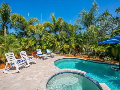 Anna Maria Four Bedrooms Home, Pool & Walk to Beach