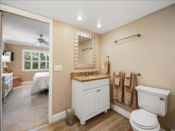 Beautiful 2 Bedroom Condo steps from the Beach