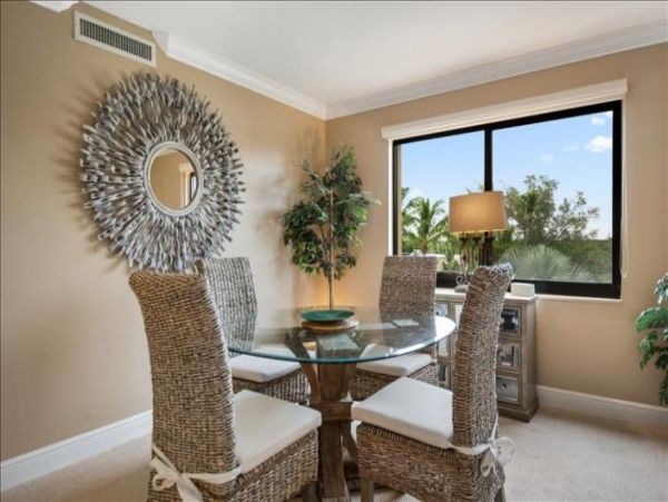 Beautiful 2 Bedroom Condo steps from the Beach