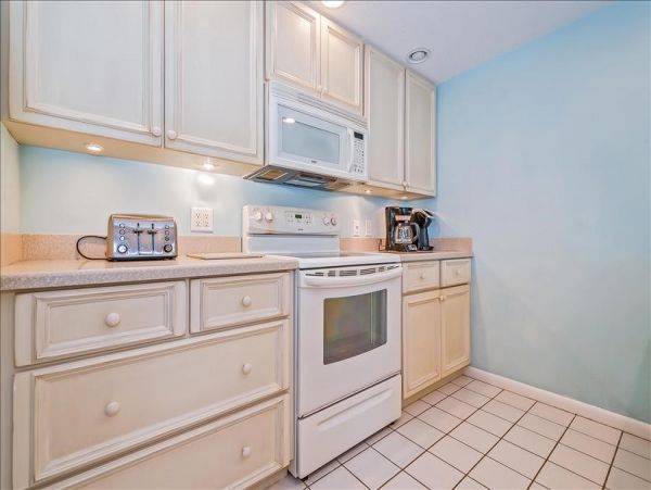 Boca Grande Coastal Vacation Condo with Pool Sleeps 6 Guests