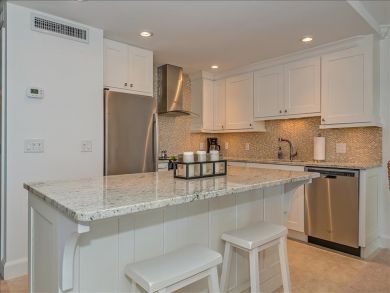 Beachside unit with Garden View, nice interior