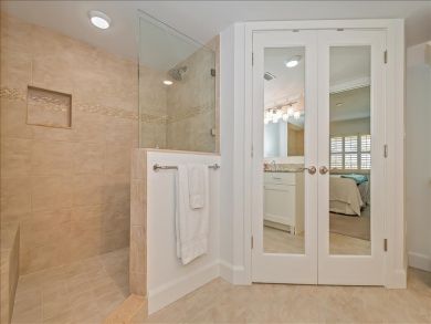 Beachside unit with Garden View, nice interior