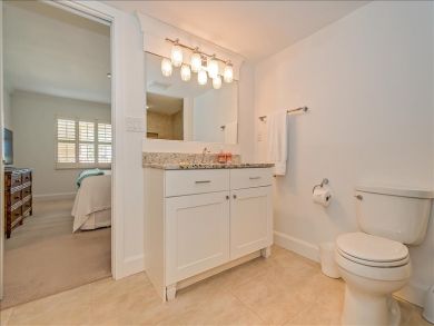 Beachside unit with Garden View, nice interior