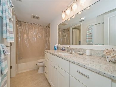Beachside unit with Garden View, nice interior